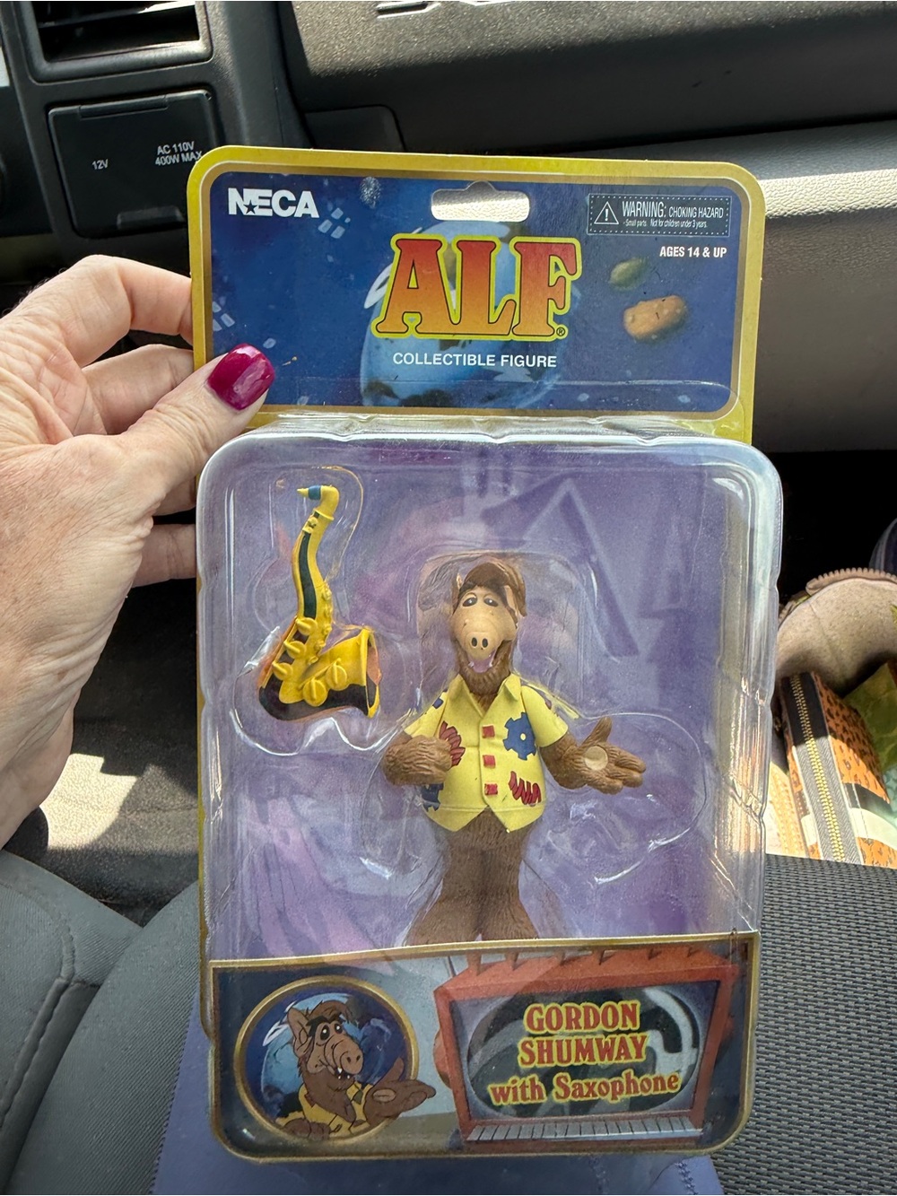 NECA ALF Collectible Figure - Gordon Shumway with Saxophone (Yellow Shirt)